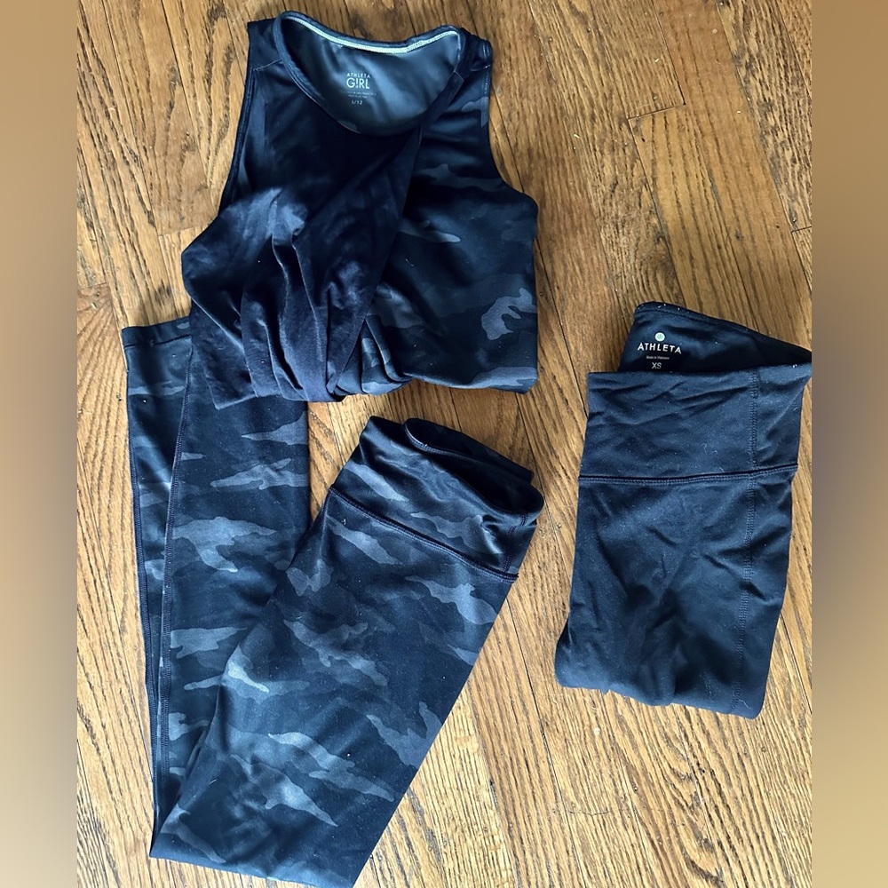 Lot of 3 pieces black/camo Athlet Girl